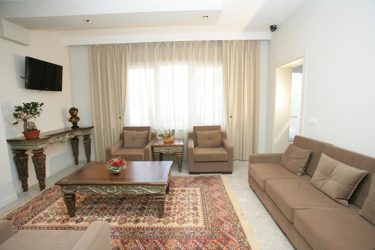 Hotel Vila 60 Tirana Eksteriør billede