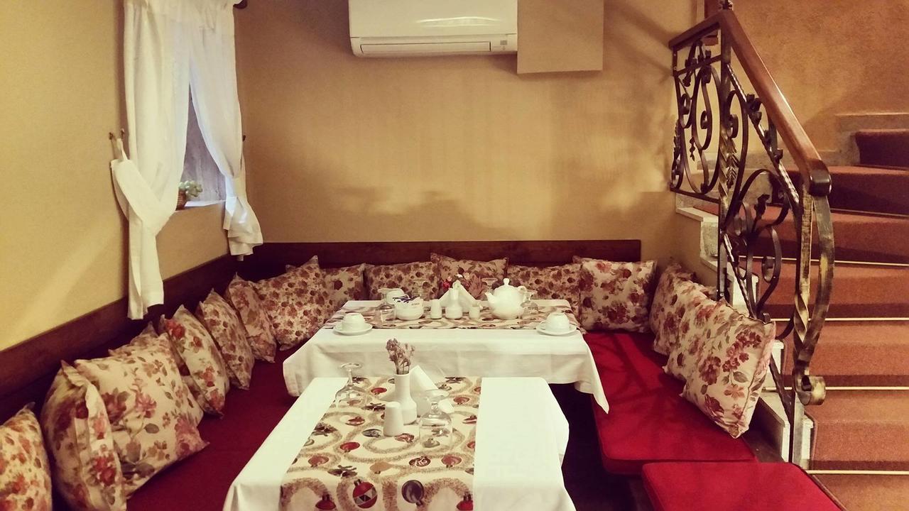 Hotel Vila 60 Tirana Eksteriør billede