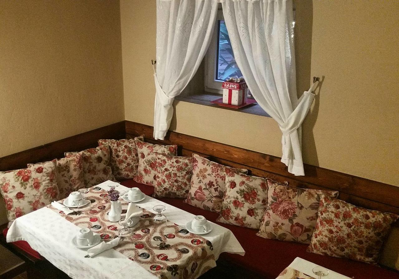 Hotel Vila 60 Tirana Eksteriør billede